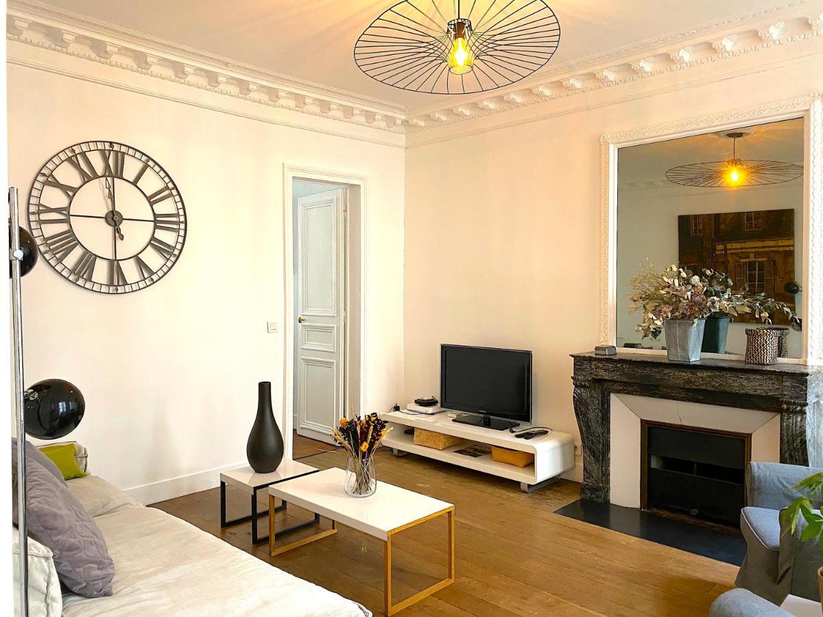 Real Parisian Apartment With 2 Bedrooms And Ac Экстерьер фото